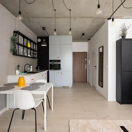 아파트 Lotnisko Chopina Stylish By Bookinghost 바르샤바